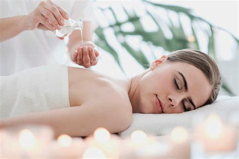 Massage sensuel complet du corps Massage érotique Valence